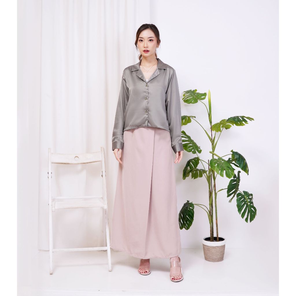 [LAVANYA] Kemeja Blouse Silk Satin Wanita Lengan Panjang - Hitam - Cewek, Top, Casual, Linen