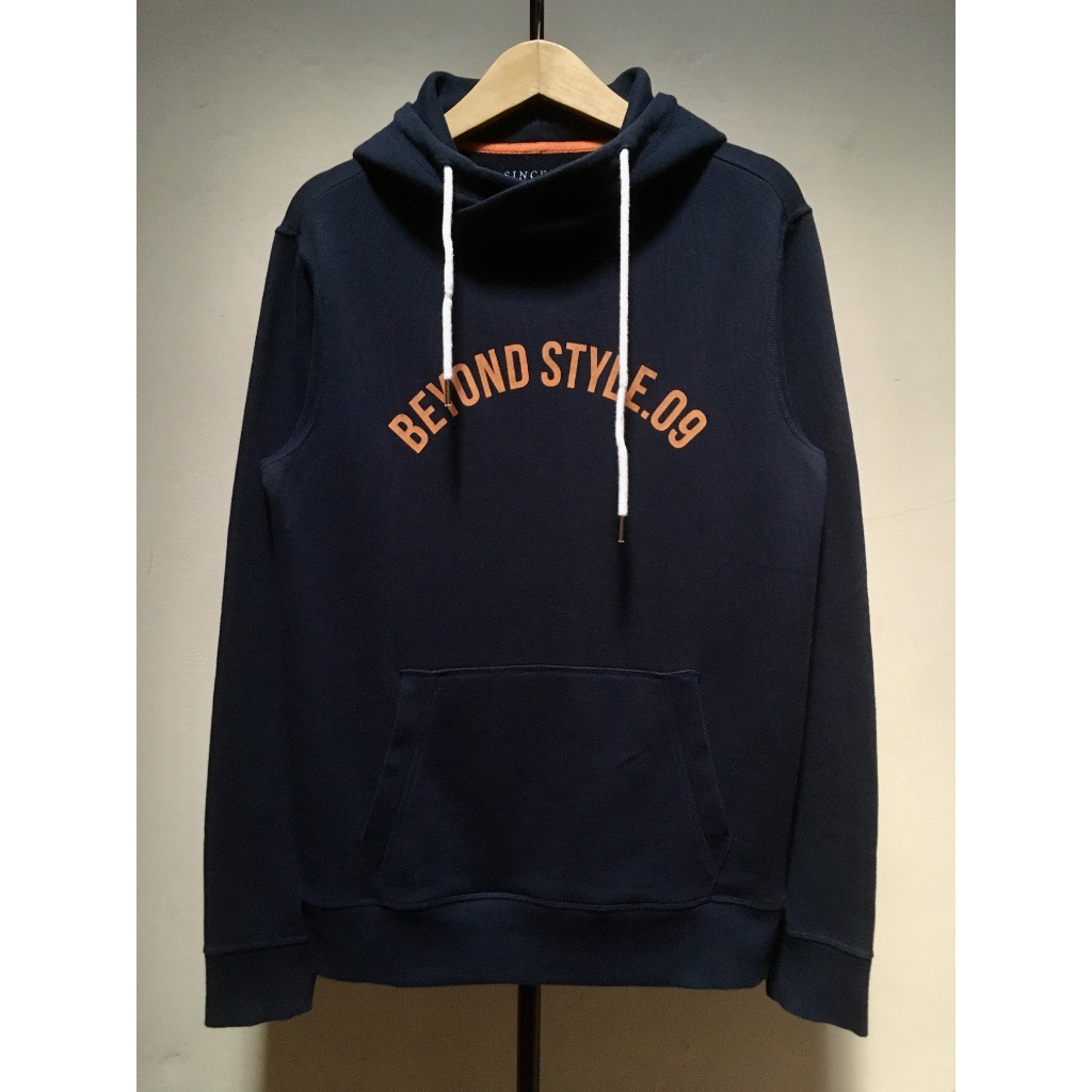 Pullover Hoodie Navy Pekat Beyond Style