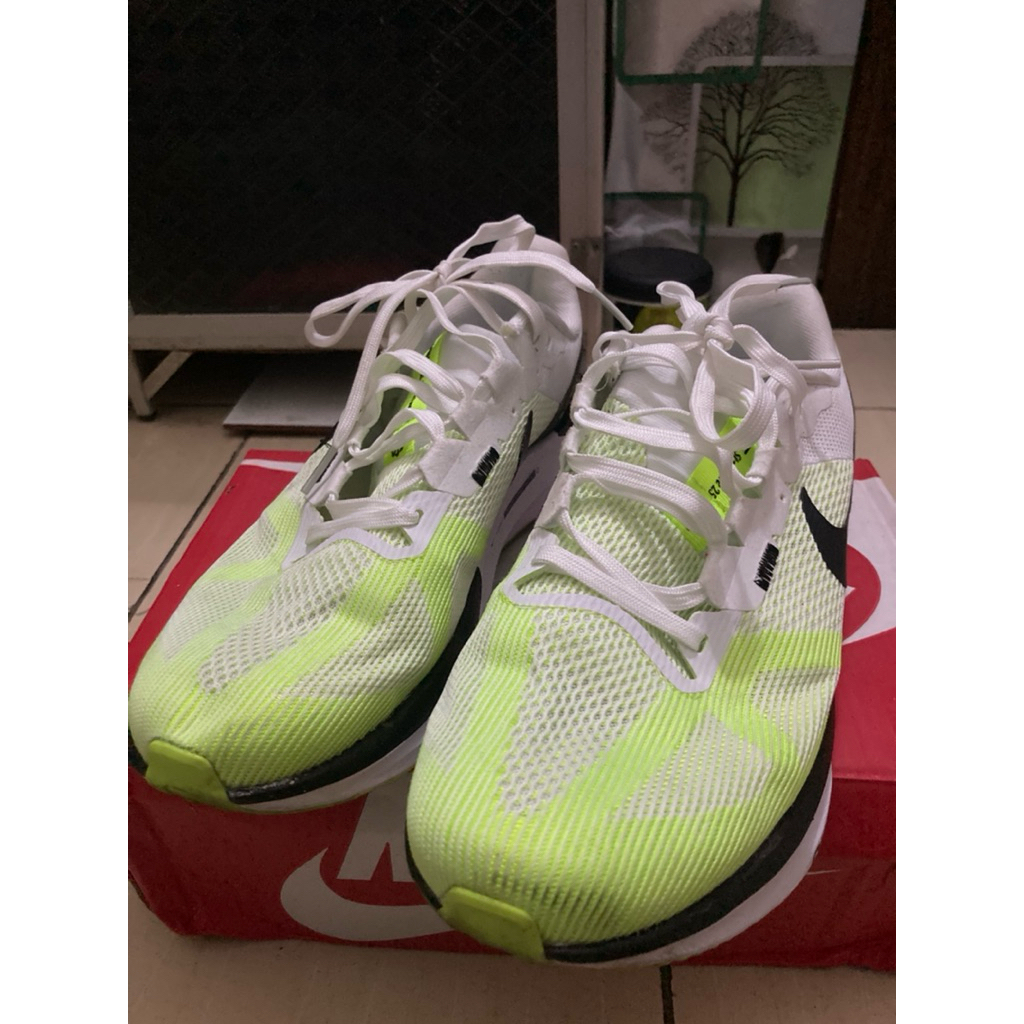 Nike Structure 25 size 42