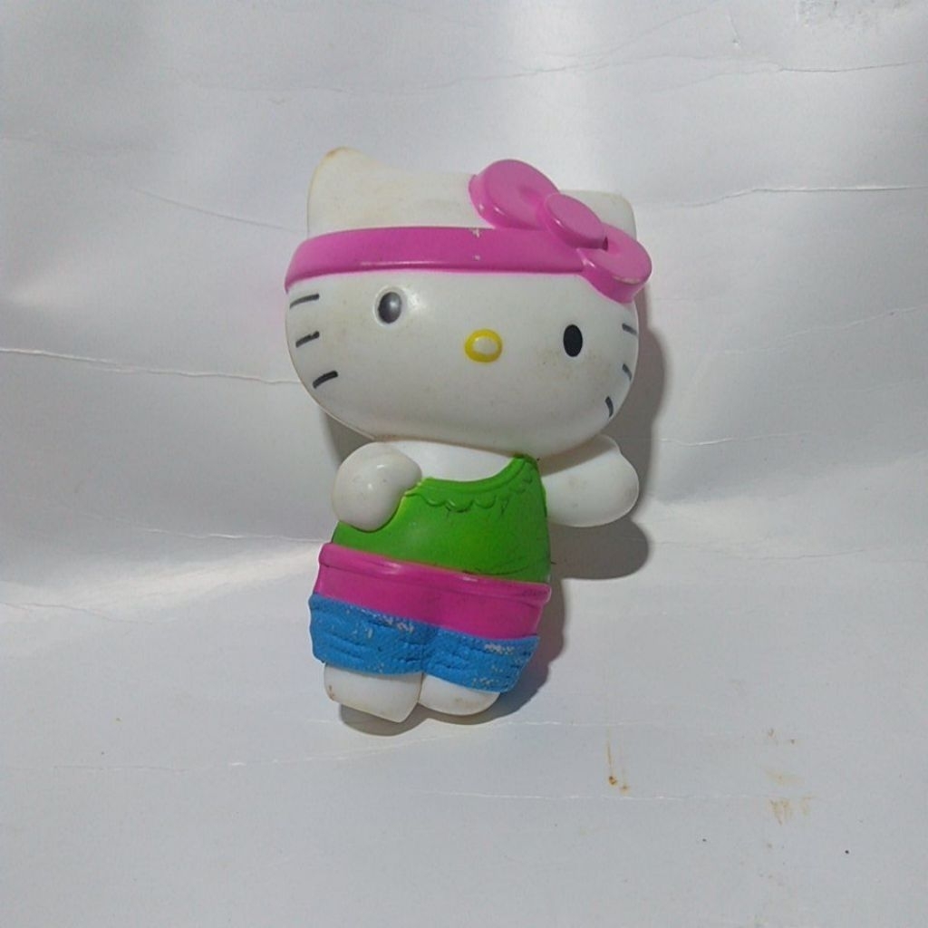 Mainan McDonald/MCD Figure Hello Kitty 2013 (Hello Kitty Loves Dancing) Minus