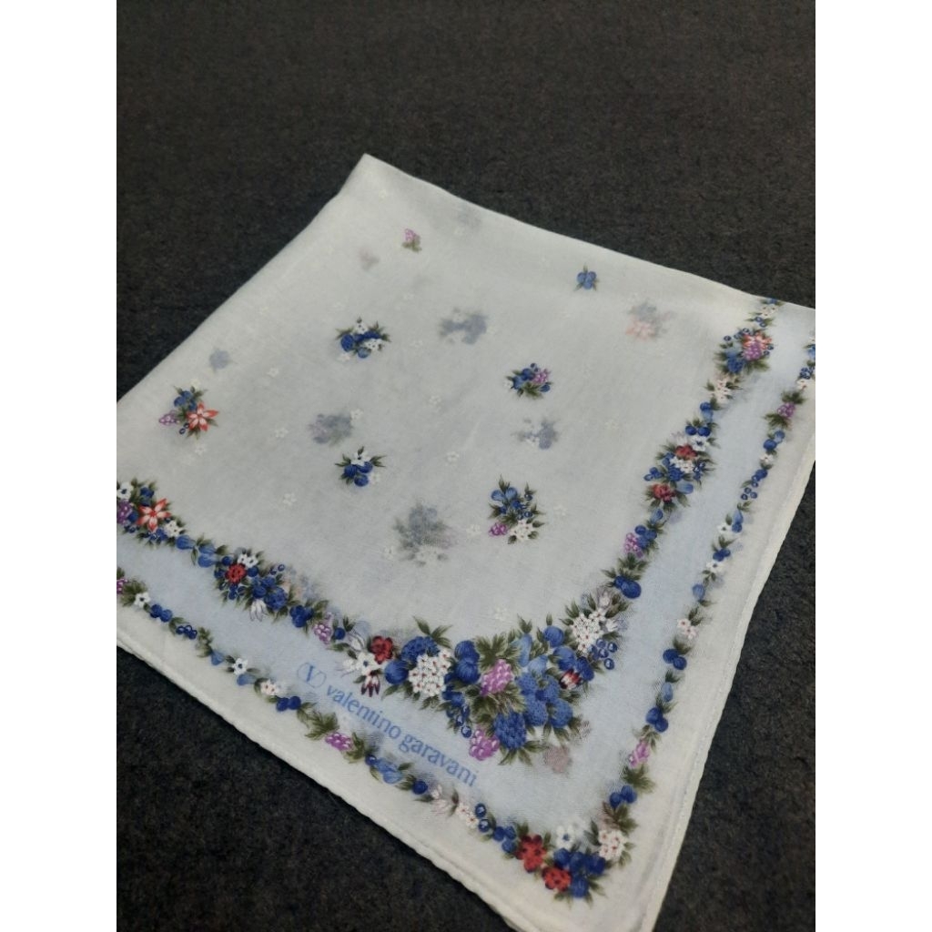 Saputangan Valentino Garavani Flower series Original Vintage Handkerchief