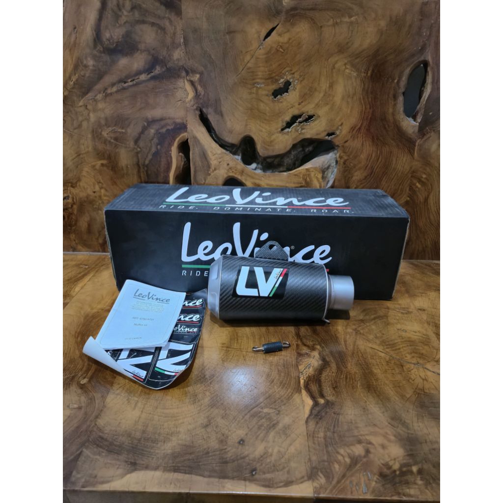 COD slincer LeoVince LV 10 karbon original Italia new