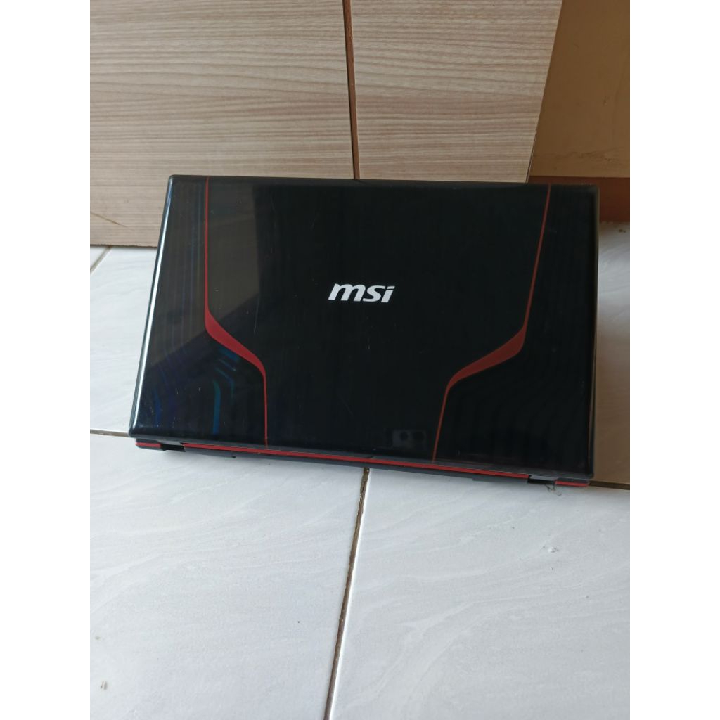 LAPTOP MSI GAMING KONDISI MATI TOTAL CASING MULUS