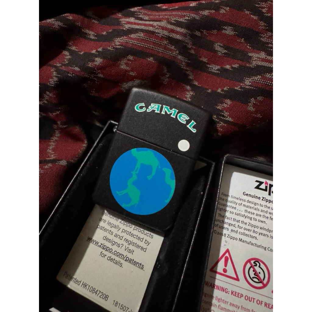 Zippo Camel  Bottom Romawi New Original Zippo    INSERT: SEGEL  BOTTOM: A-XII