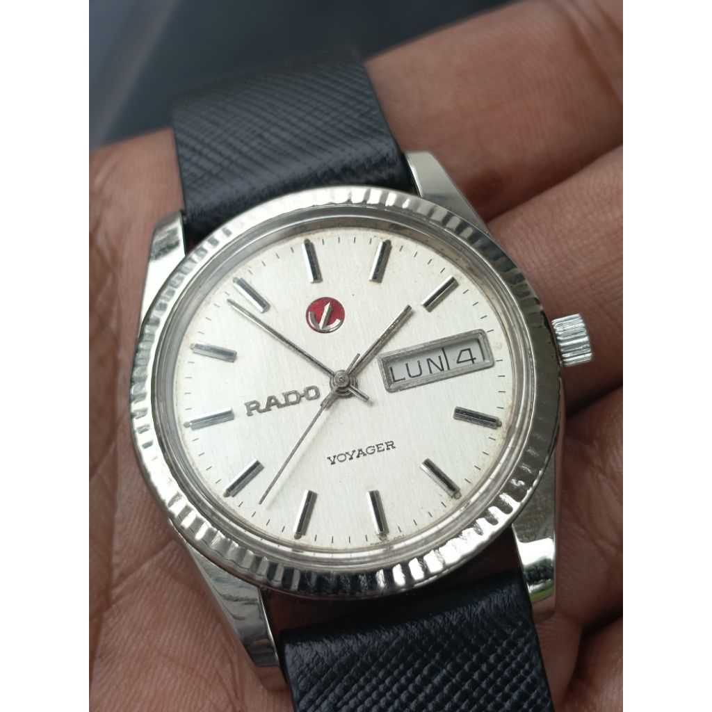 Jam Tangan Vintage RADO VOYAGER SWISS MADE Mesin Automatic 17 jewels kondisi bagus dan Normal