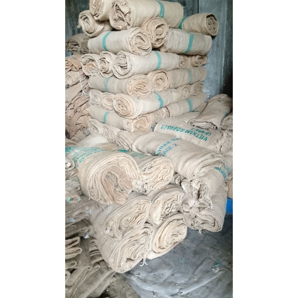 karung goni bekas kopi