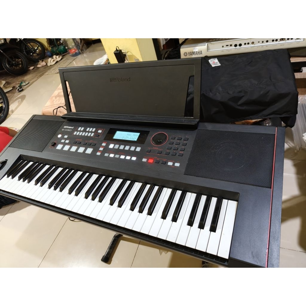 Keyboard ROLAND E-X50 / ROLAND EX50 / ROLAND EX 50 Second Like New Support Usb Bluetooth
