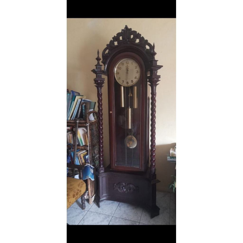 JAM LEMARI KUNO Merk junghans