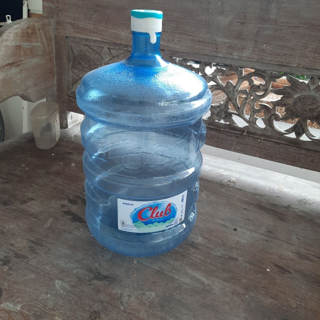 Galon kosong air mineral club solo kota bs spx gojek, luar kota paket