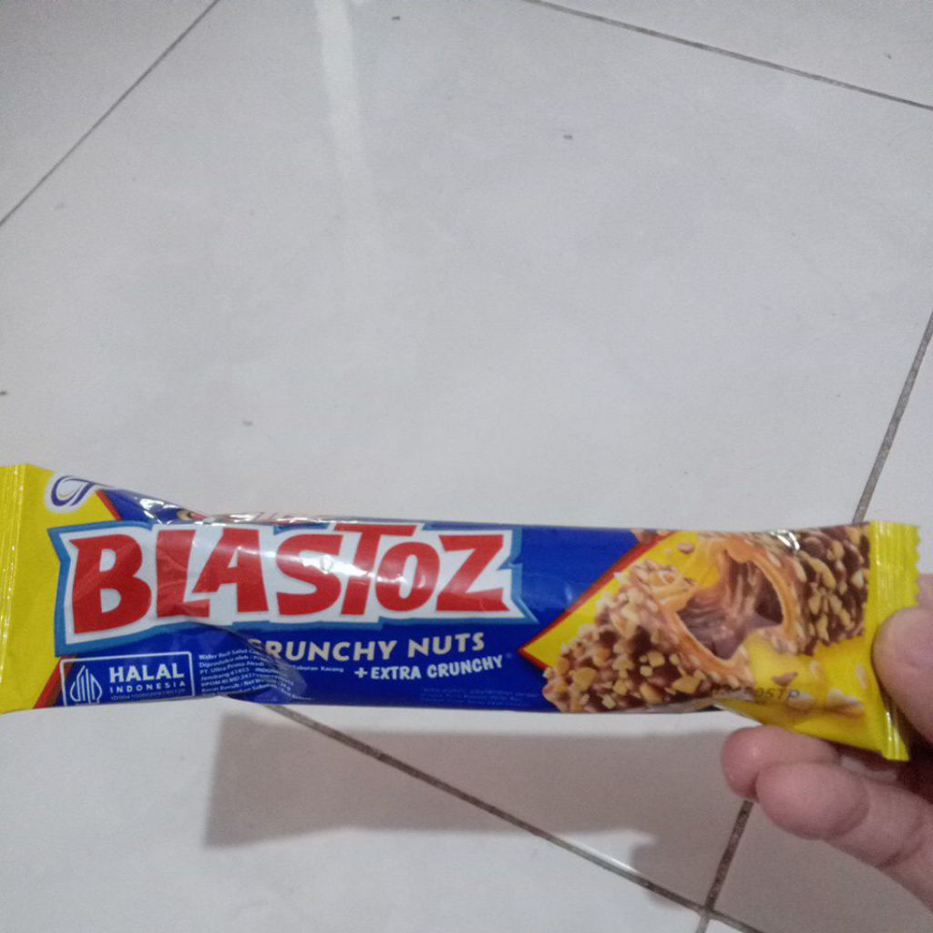 Fullo Blastoz crunchy nuts
