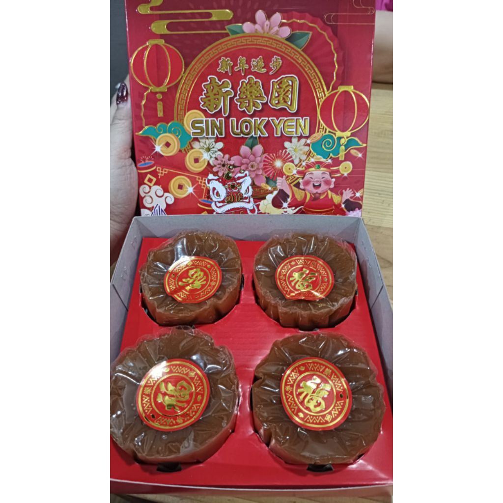 Kue keranjang SIN LOK YEN isi 4 = 1kg