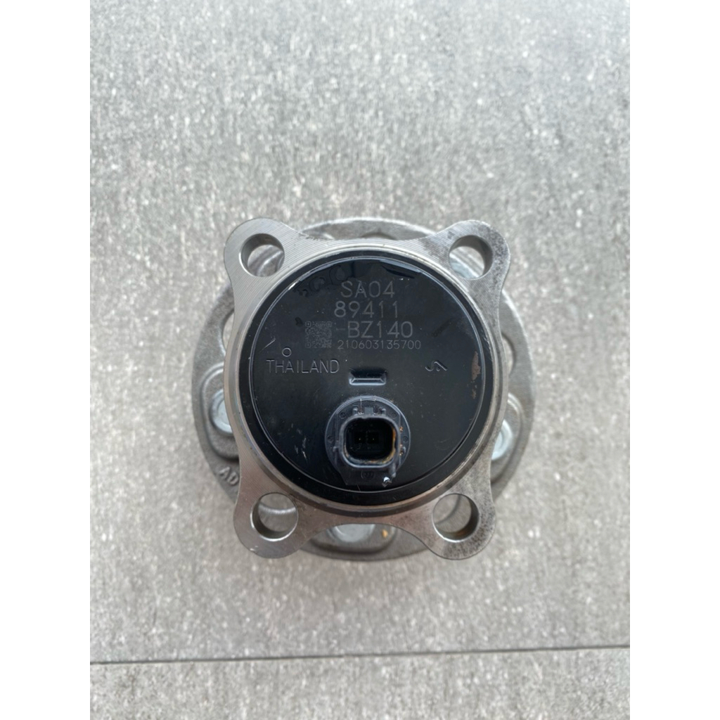 HUB SUB ASSY REAR AXLE 42410-BZ140 TOYOTA AVANZA 2022 UP
