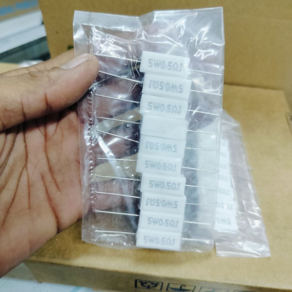 Resistor Semen (cement resistor) 5 Watt 0,5 Ohm./ 0.22 Ohm / 0.33 Ohm / 0.47 Ohm / 10 Ohm