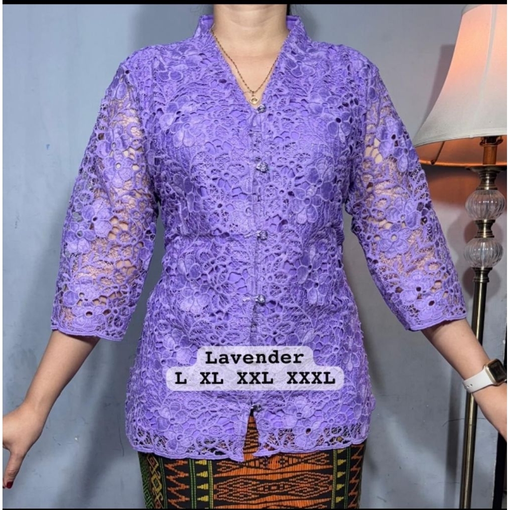 Blus Brokat Import Kancing Depan