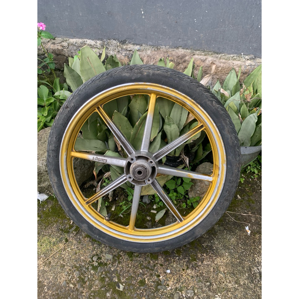 velg depan palang 8