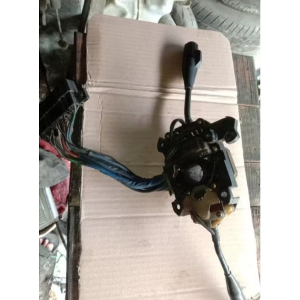 Saklar lampu/saklar sen kijang super kijang gren ORIGINAL