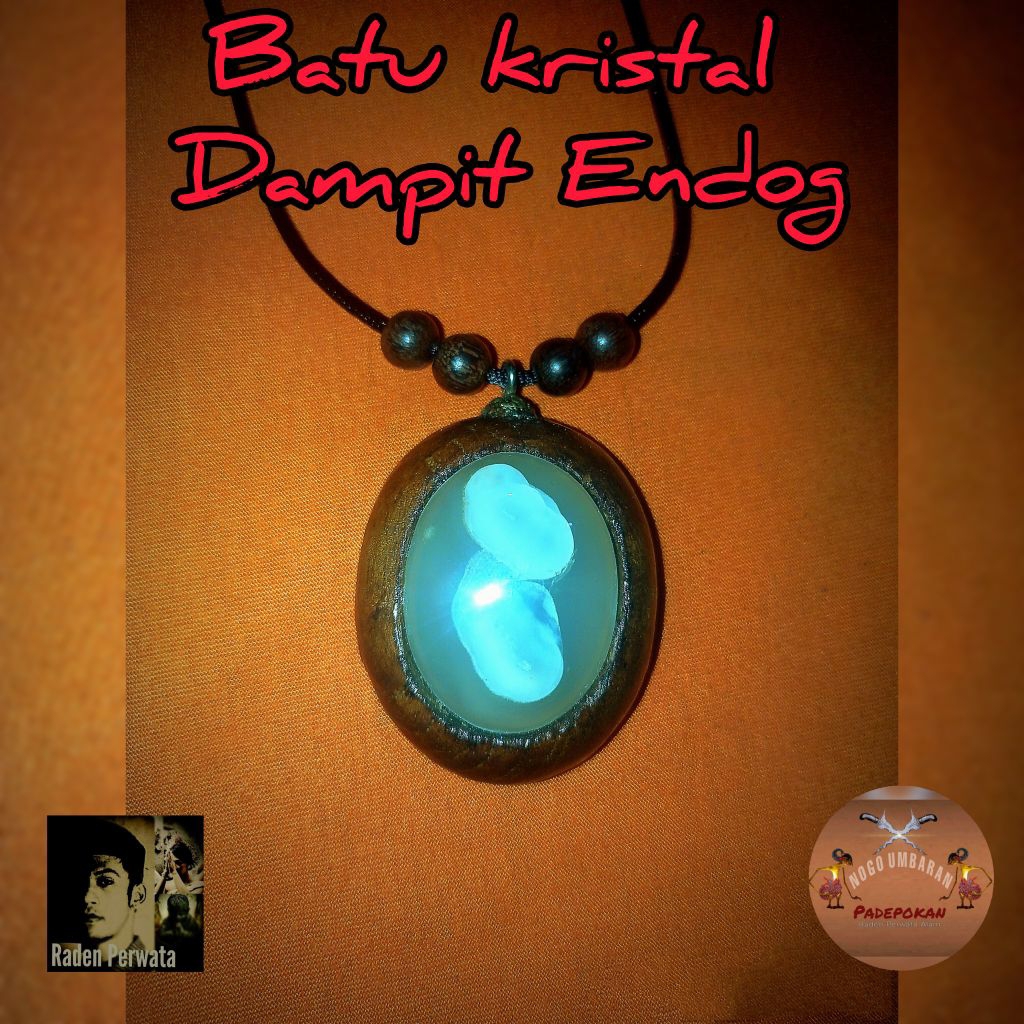 Liontin Batu Kristal motif Dampit endog