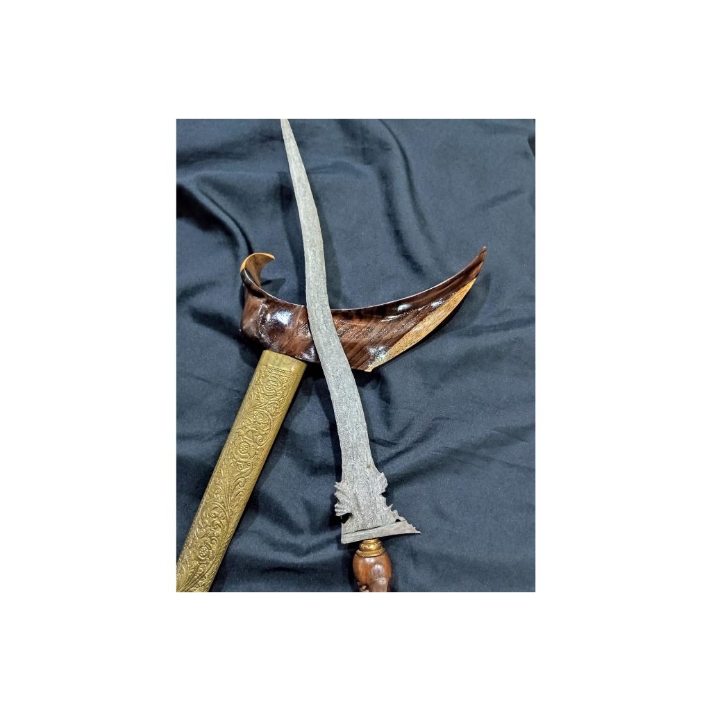 Keris sepuh Jangkung Nogo Omyang