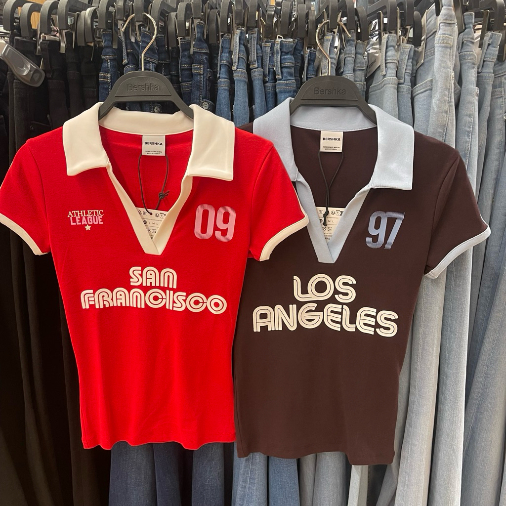 T-shirt Polo Varsity BERSHKA Women Jastip (jasa titip)