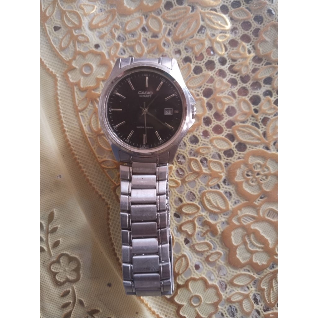 Jam tangan pria casio quartz original