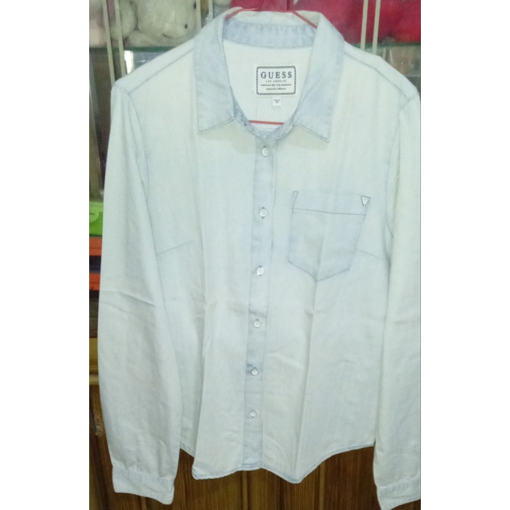 Kemeja Denim Guess