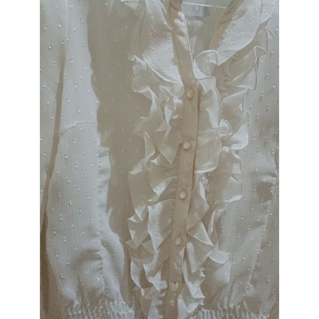 kemeja ruffle sheer