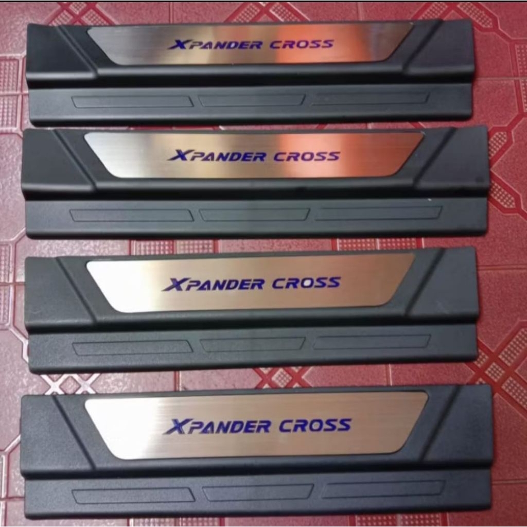 Sillplate Car / Sillplate Pintu Samping Mobil Xpander Xpander Cross Lampu Dan Non Lampu