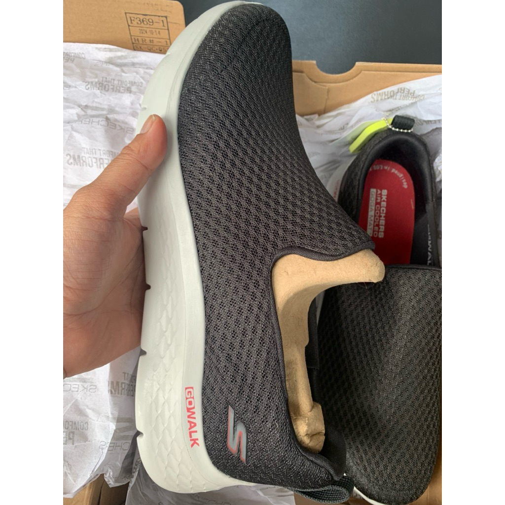 obral size 45 skechers original go walk