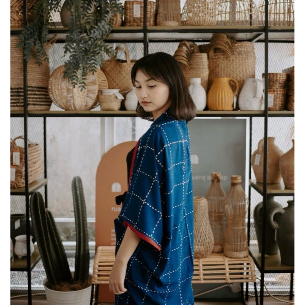 Dama Kara Lembayung Outer