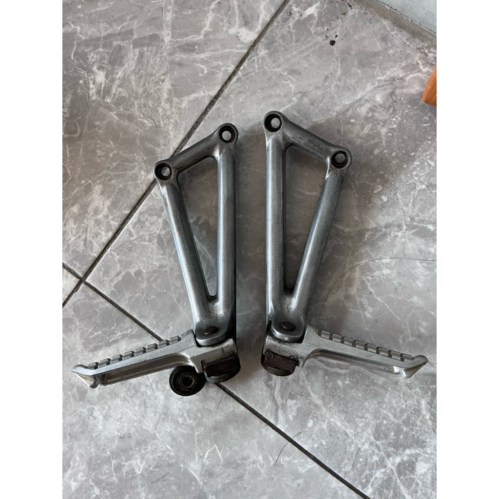 postep foostep belakang ninja rr new old original kawasaki postep kawasaki ninja rr new old original