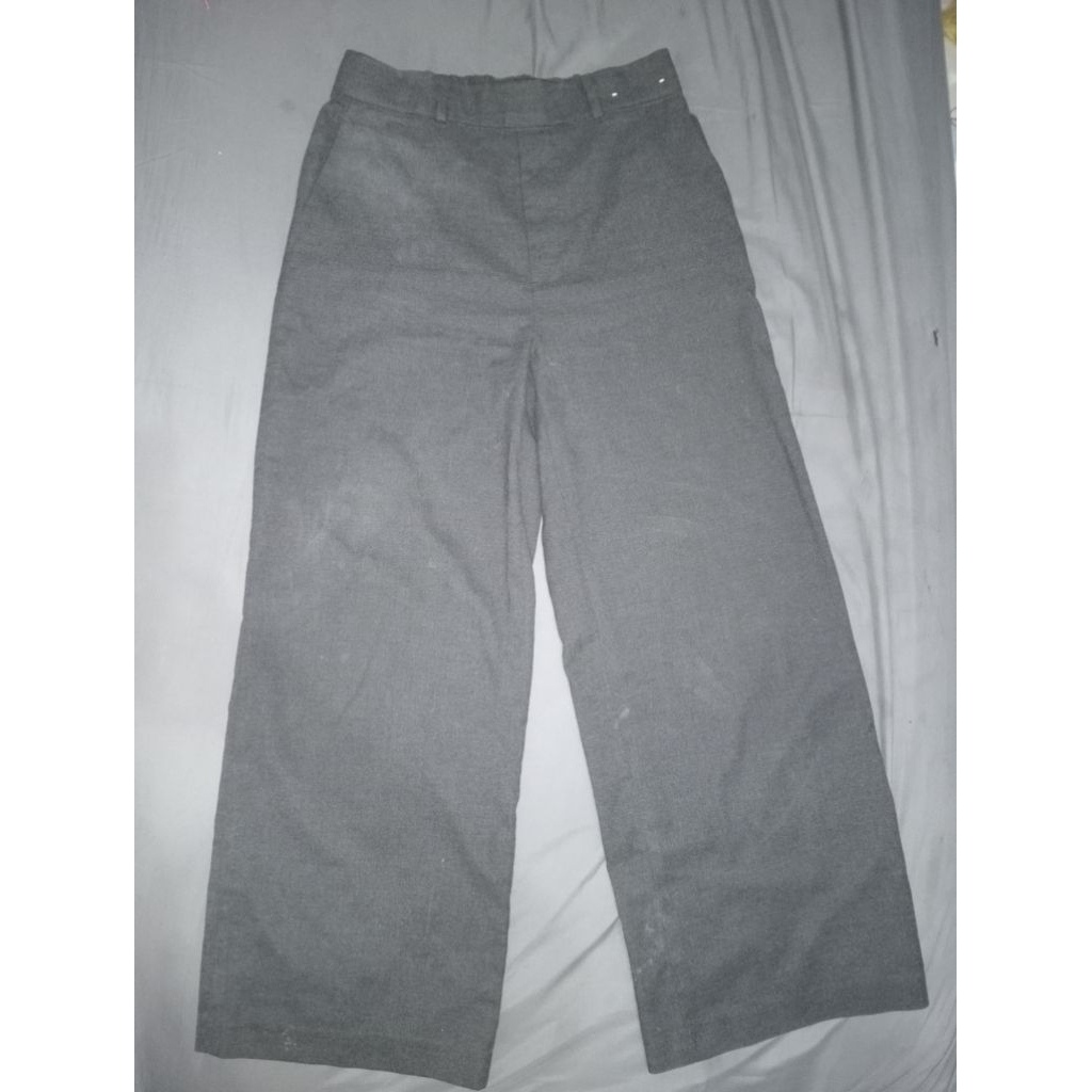 PRELOVED Kulot Uniqlo.