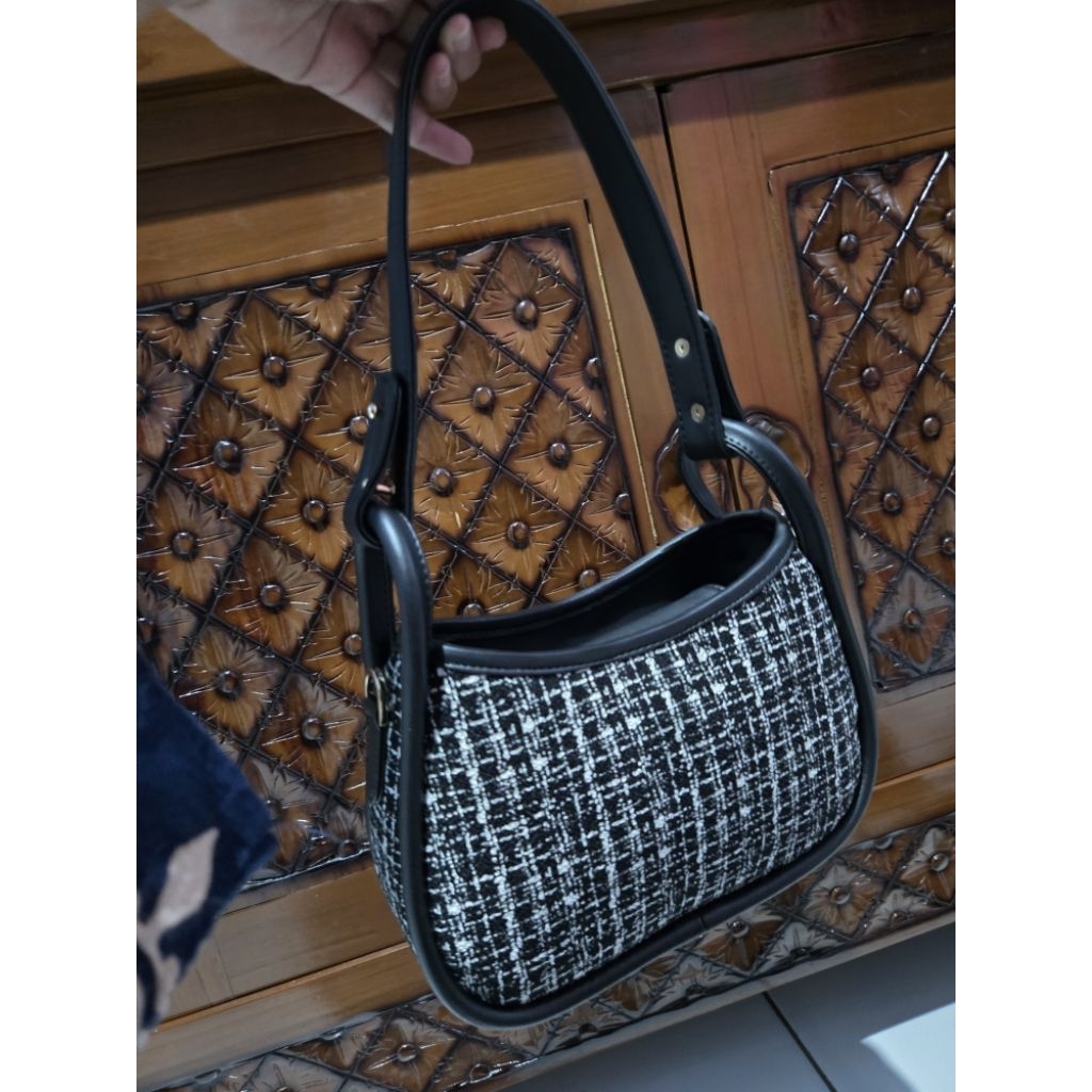 Erza bag Damelia