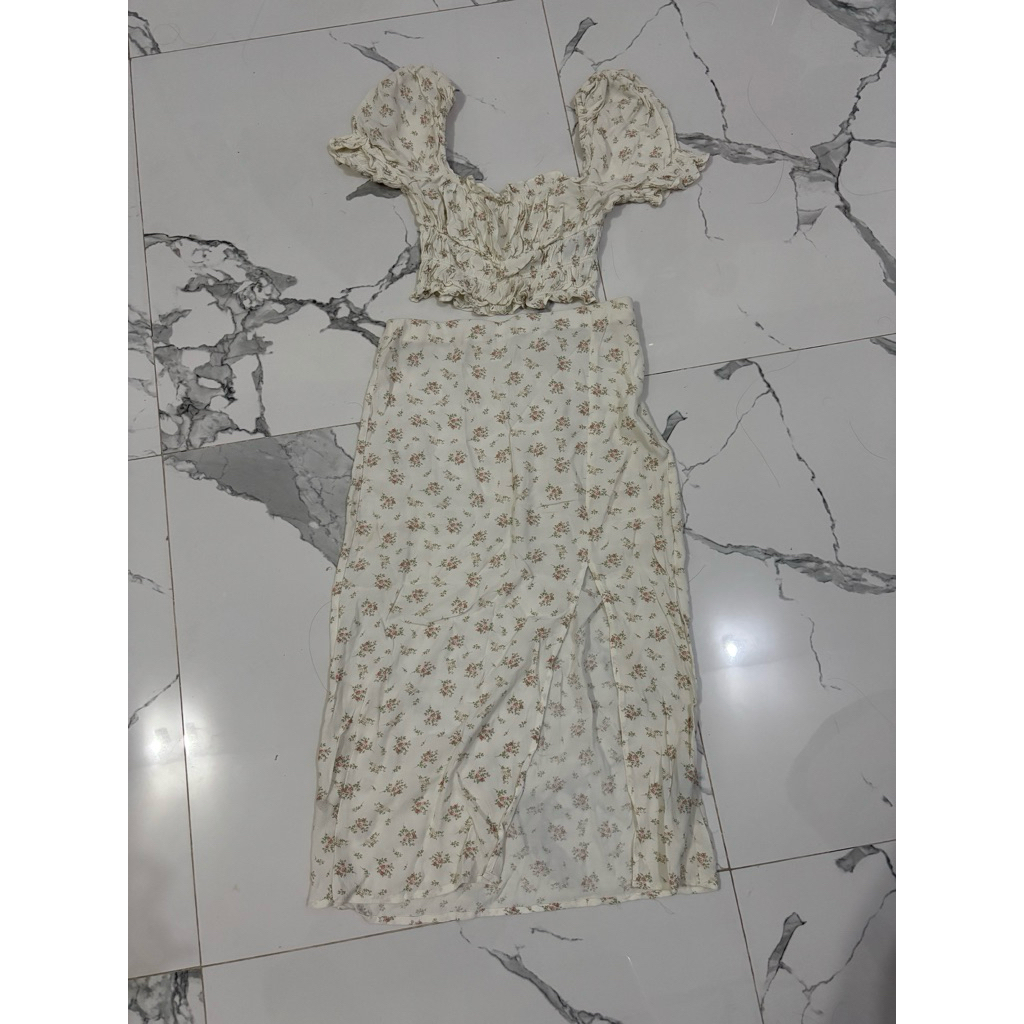 H&M sexy crop top dan dress floral ( 1 set )