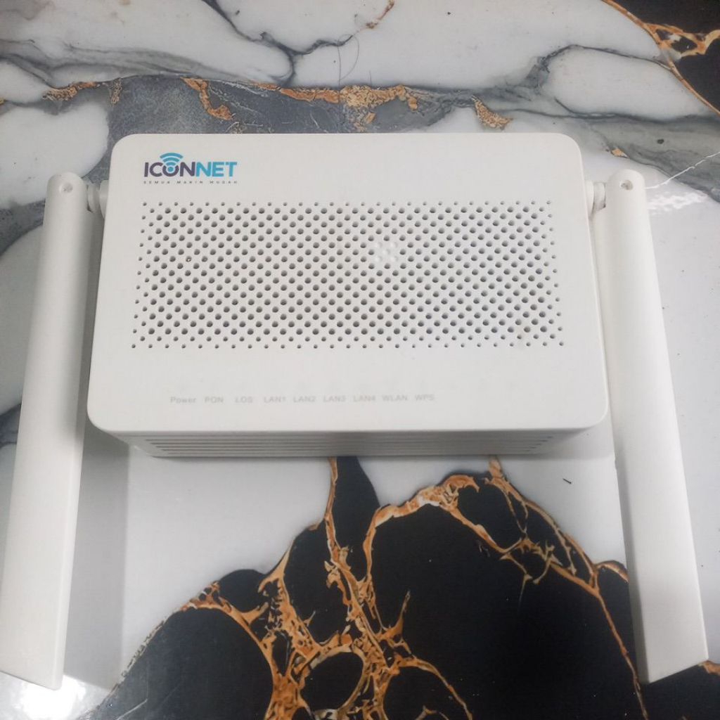 HUAWEI EG8041V5 PORT HIJAU