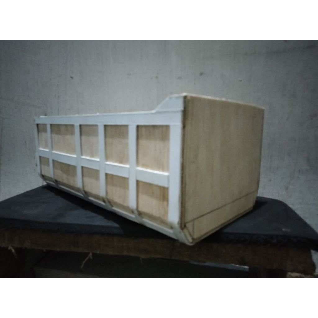 Bak dump miniatur truk plastik