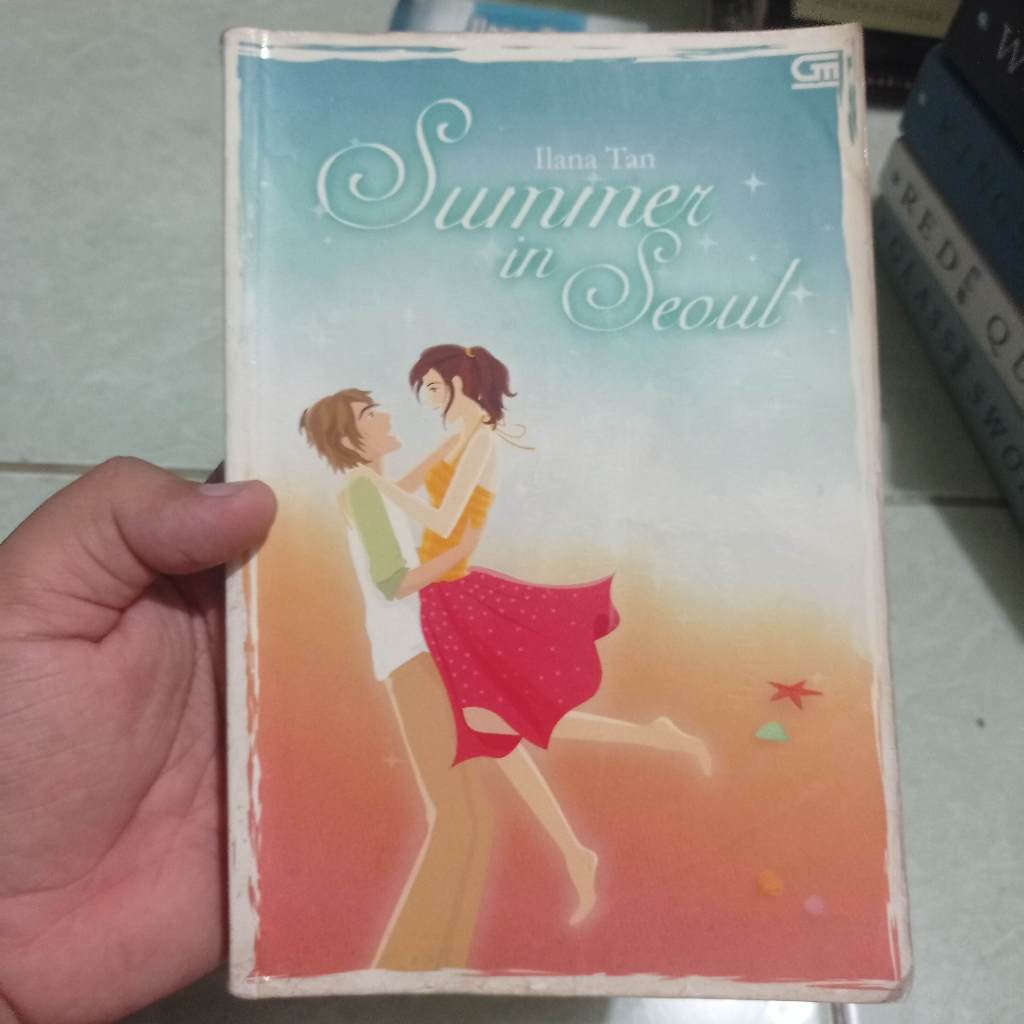 [Preloved] Summer in Seoul  Ilana Tan