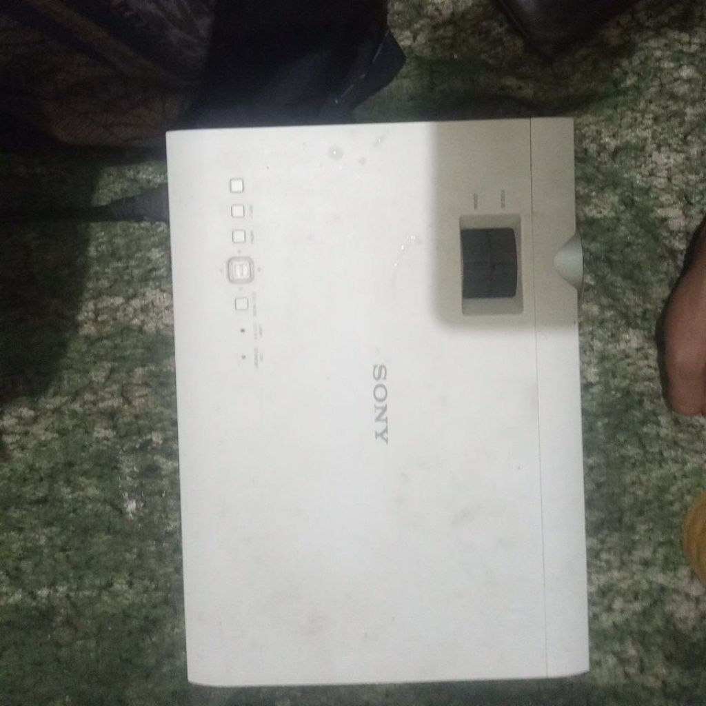 proyektor sony