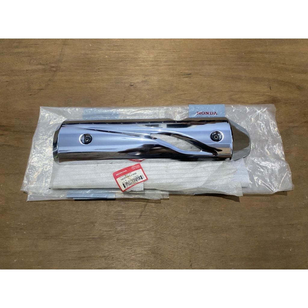 18355 KCJ 650 Cover knalpot tiger revo tirev original baru AHM