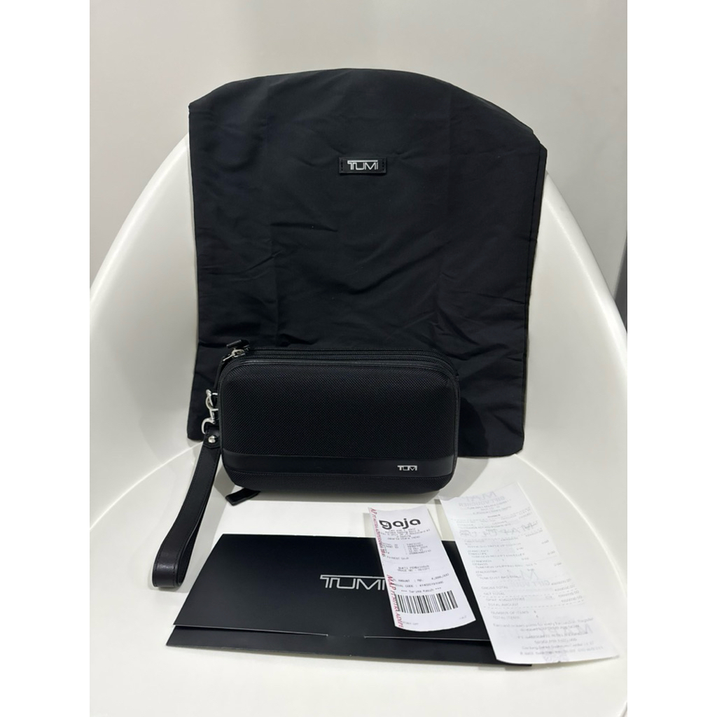 Tumi Alpha Zip Clutch ORIGINAL Preloved LIKE NEW