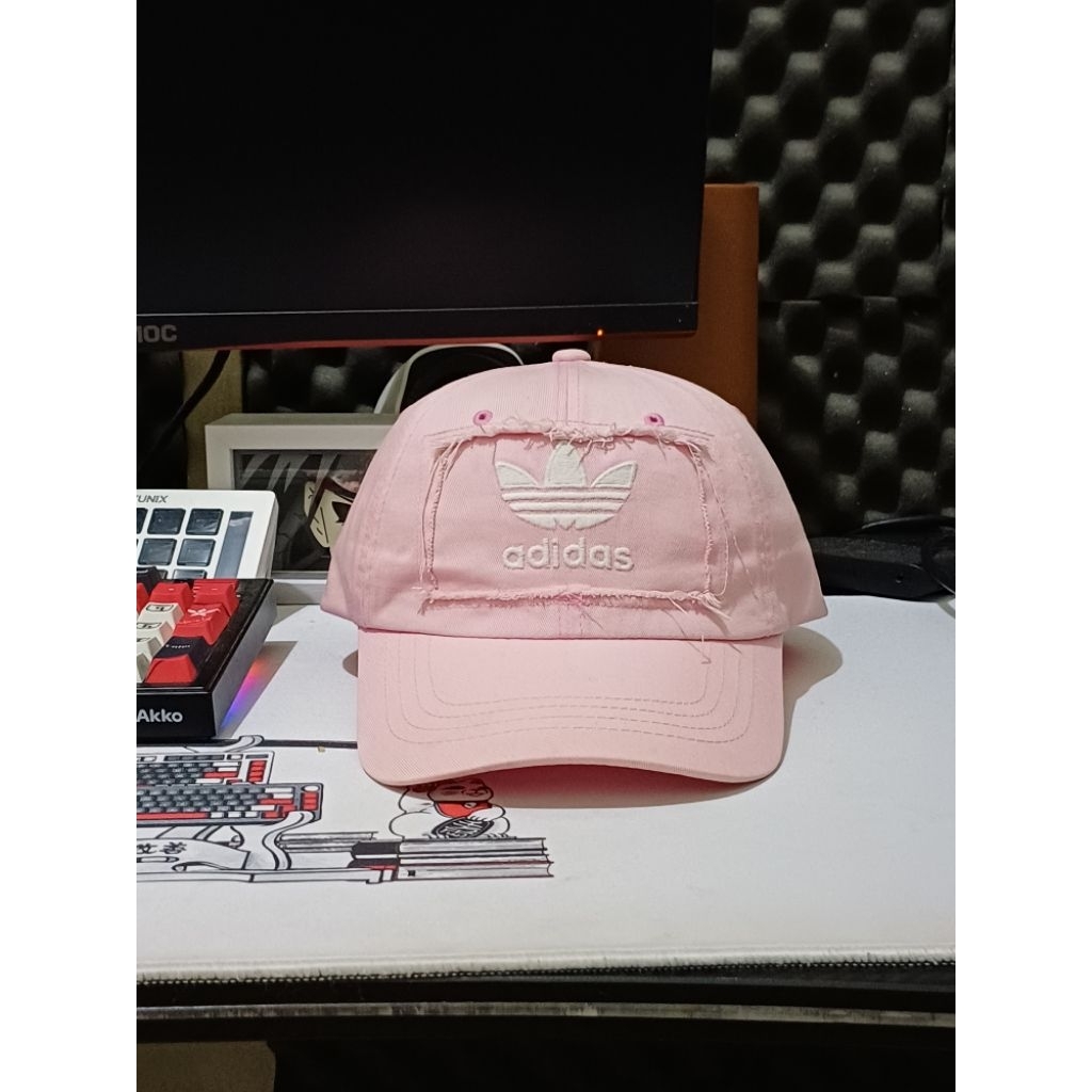 topi adidas bunga second