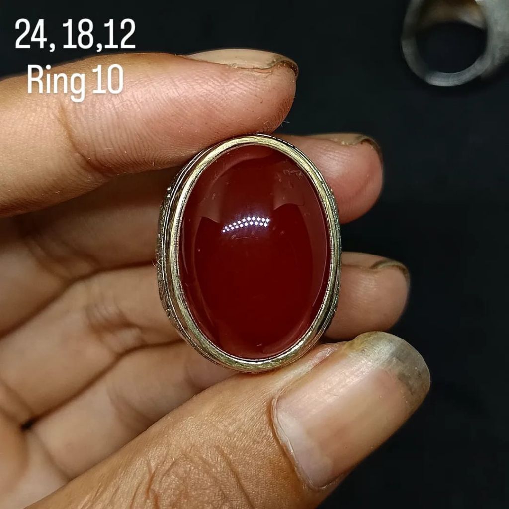 BATU AKIK YAMAN AKHMAR ANTIK (ASLI ALAM)