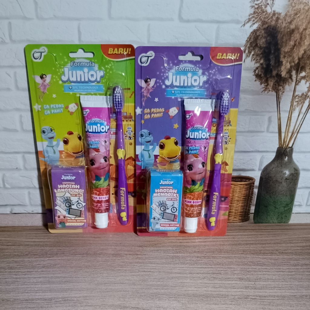 Formula pasta gigi anak set sikat gigi berhadiah mainan