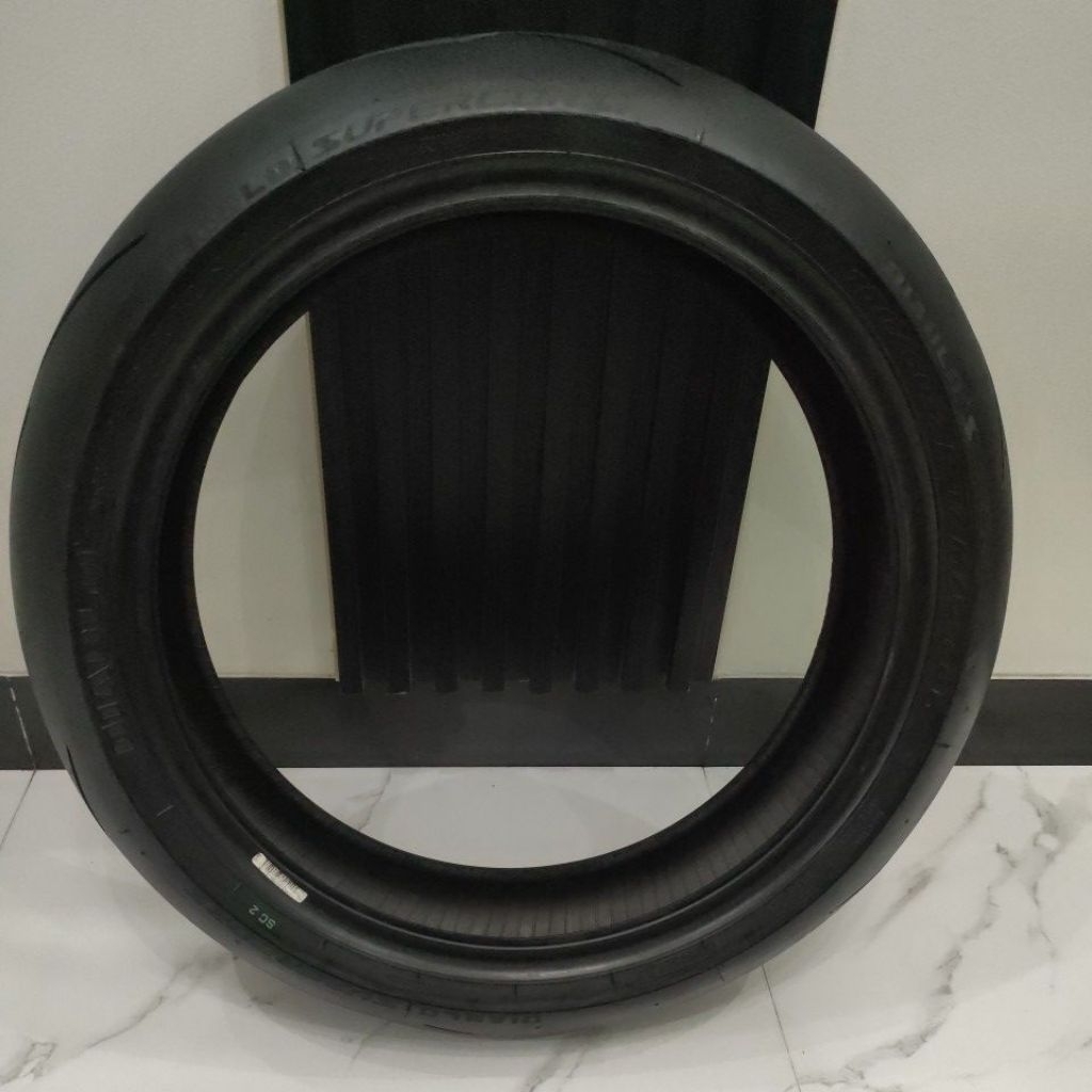 pirelli supercorsa 150/70 R17