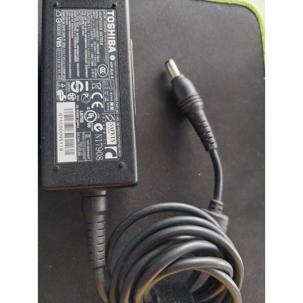 Charger Bekas Original Toshiba 19V 1.58A