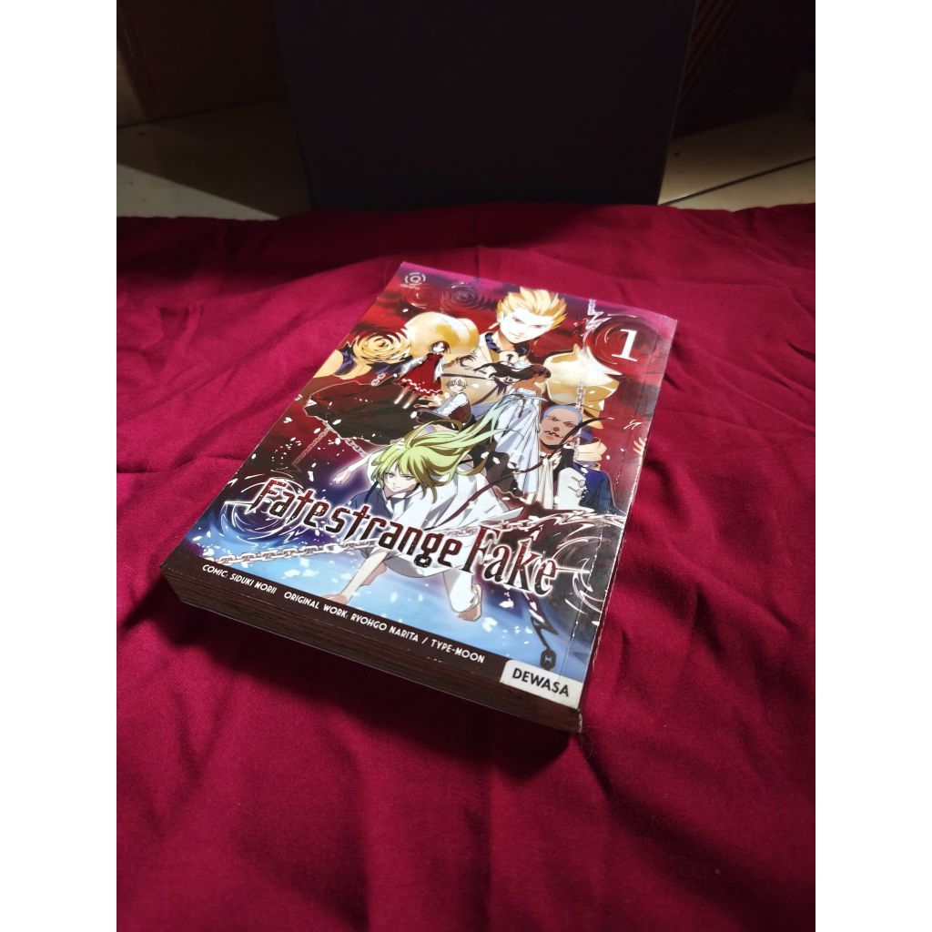 Manga Fate Strange Fake Vol.1