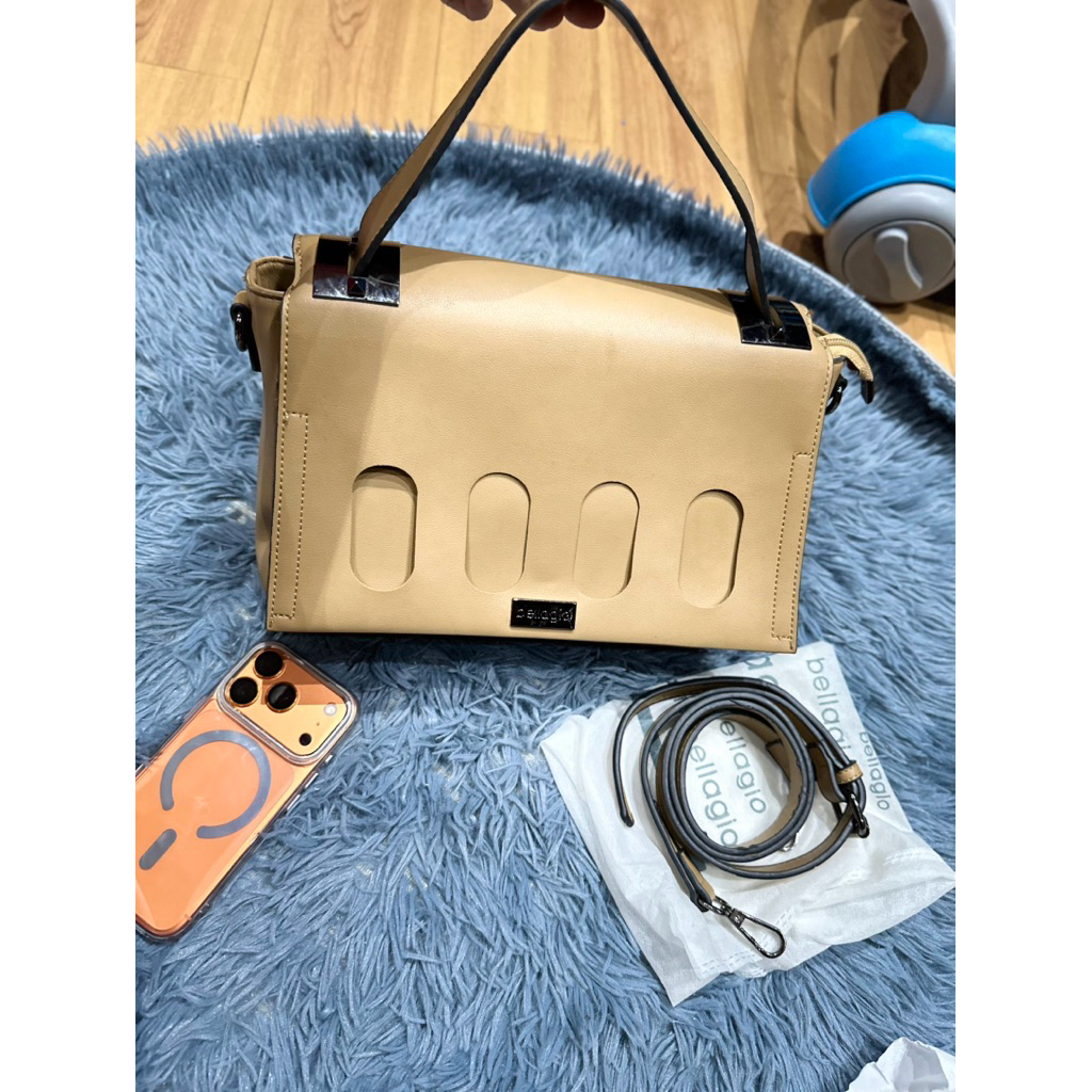 Tas ori Bellagio/tas wanita elegan-muat banyak barang/recomended/size 30*17*12/preloved