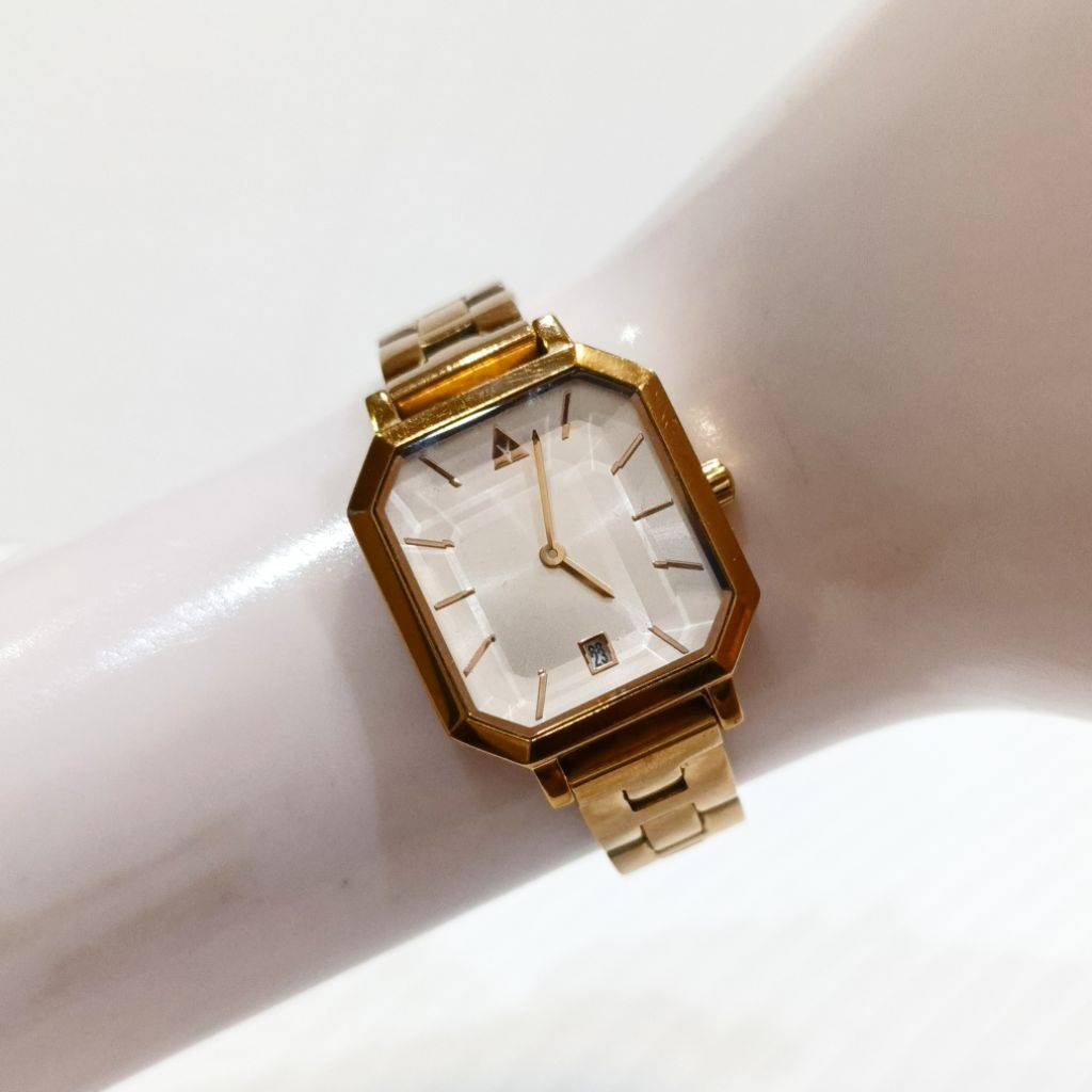 Jam Tangan Mounte Christ Gratitude MC 75040L-15 Bronze Quartz Watch Wanita Cewek Mewah Cantik Emas