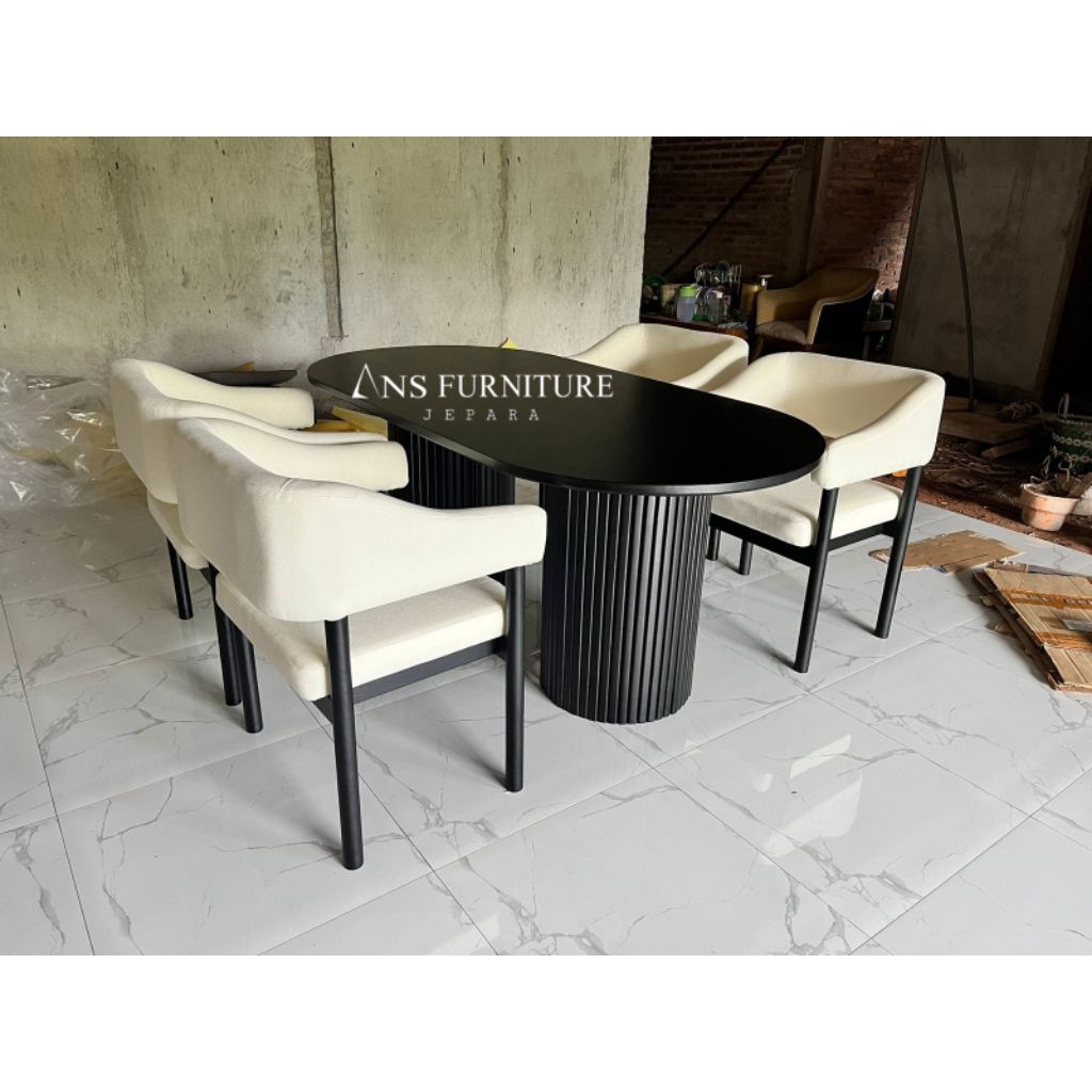 meja makan jati 4 kursi