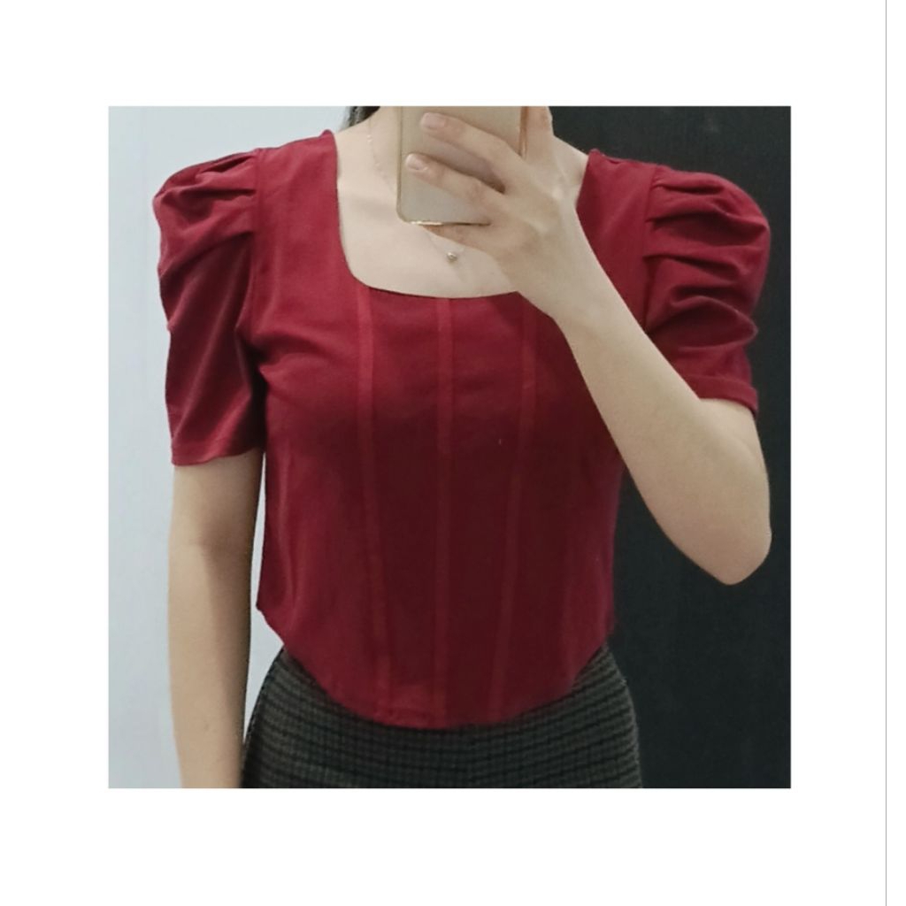 Atasan Wanita CropTop Lengan Balon Pendek