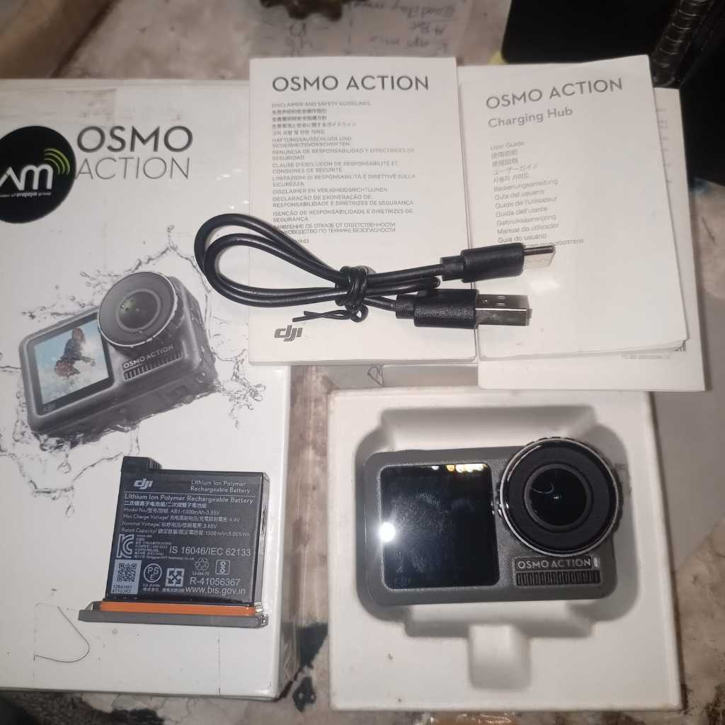 Dji Osmo Action Camera 4K + batrai batangan